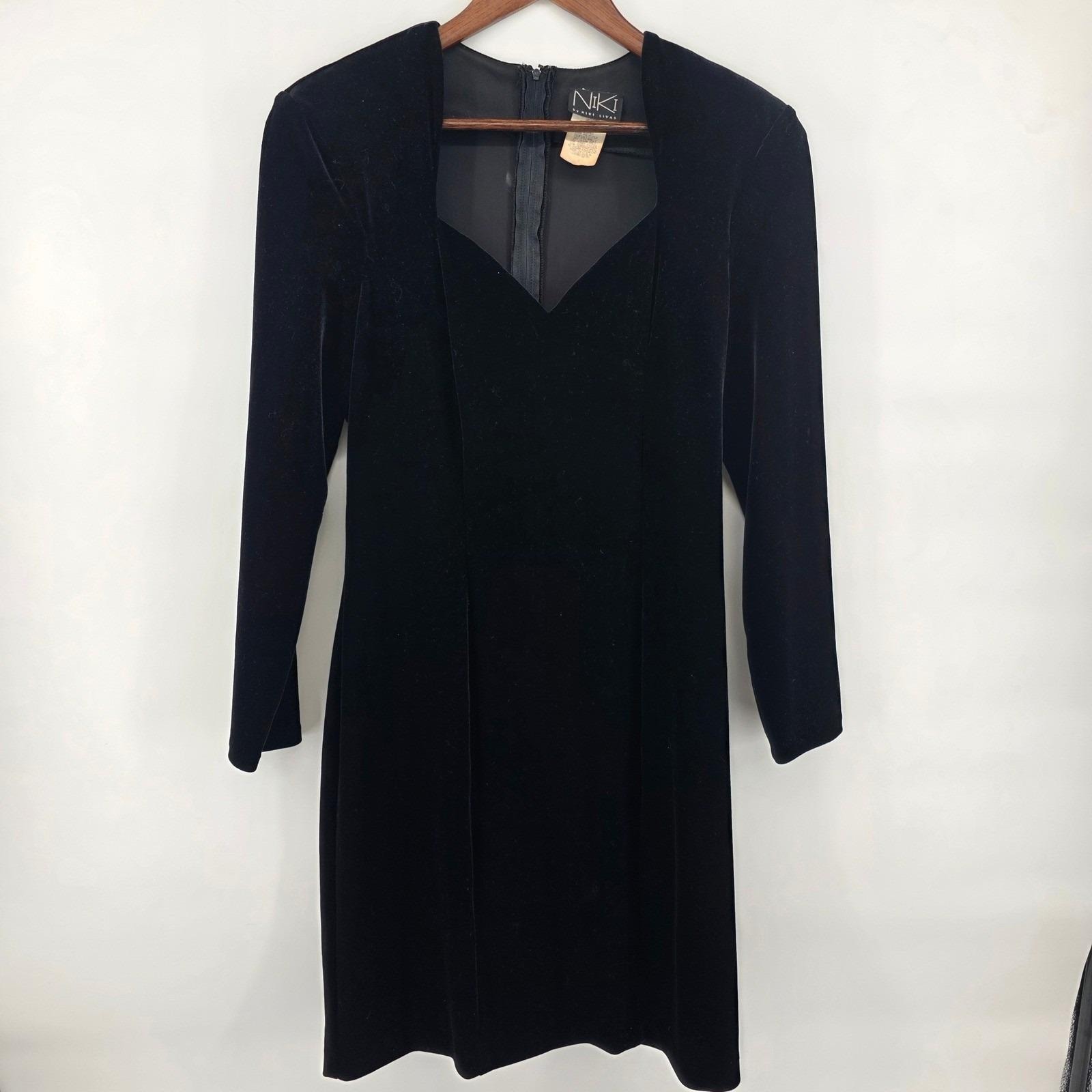 Vintage Niki Livas 10 Black Velvet Sweetheart Neck Long Sleeve Midi Dress